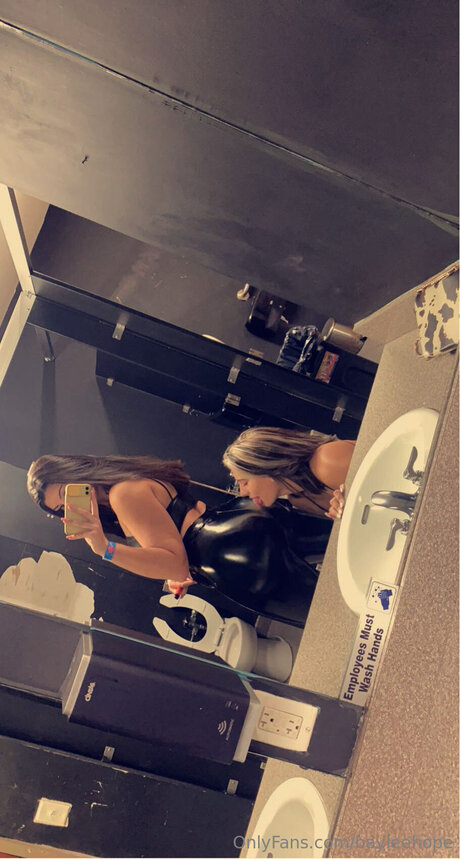 Foto nua vazada do OnlyFans de Bayleehope