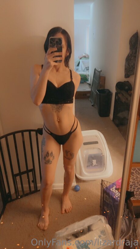 Lizardraja  nude leaked OnlyFans photo