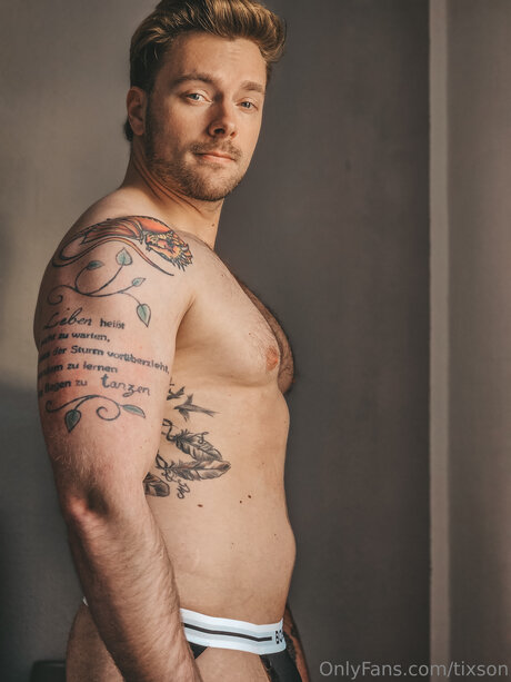 Naken läckt OnlyFans-bild av Tixson