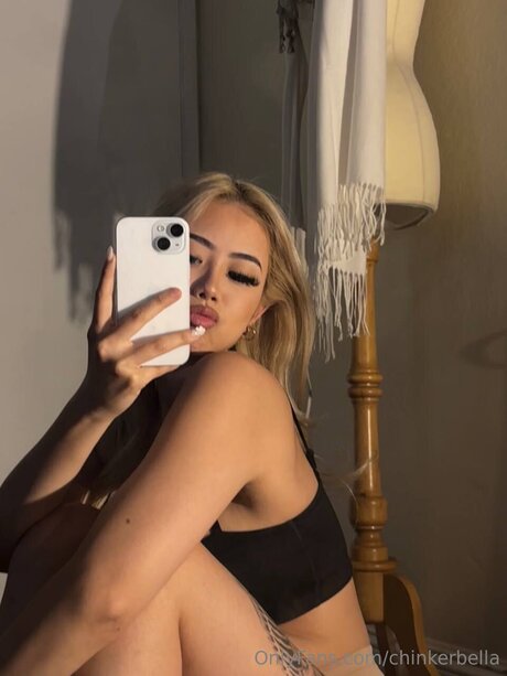 Naken läckt OnlyFans-bild av Chinkerbella