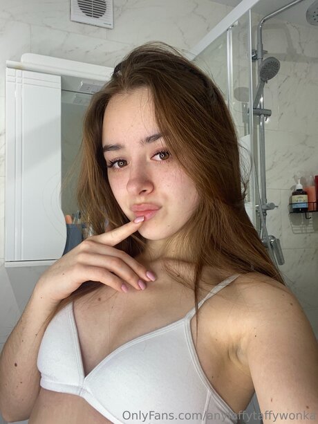 Naken läckt OnlyFans-bild av Anylaffytaffywonka