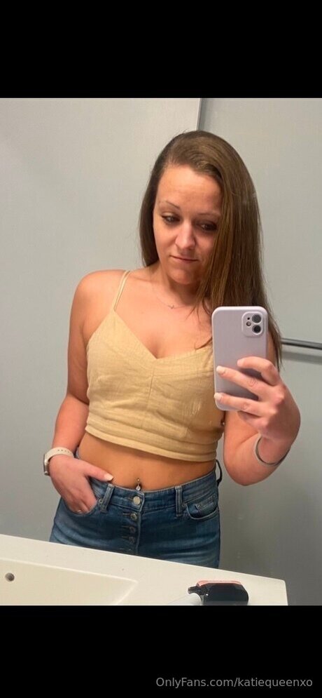 Nøgent lækket OnlyFans-billede af Katiequeenxo