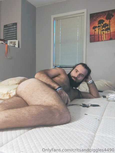 Foto nua vazada do OnlyFans de Critsandgiggles4490