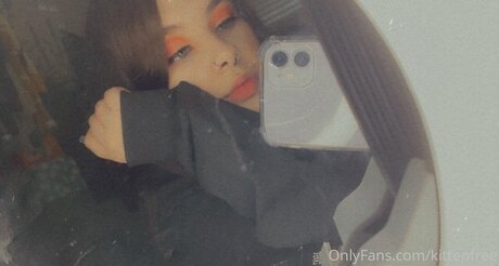 Naken läckt OnlyFans-bild av Luvrlys