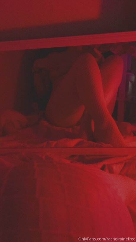 Naken lekkede OnlyFans-bilde av Rachelrainefree