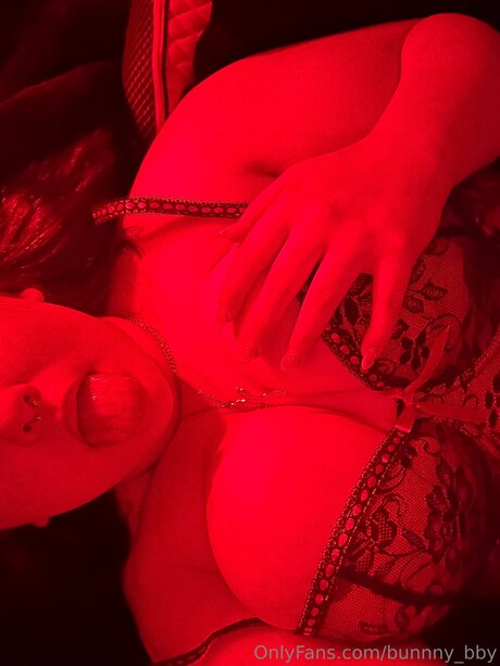 Обнаженная фотография утечки OnlyFans от Bunnny Bby