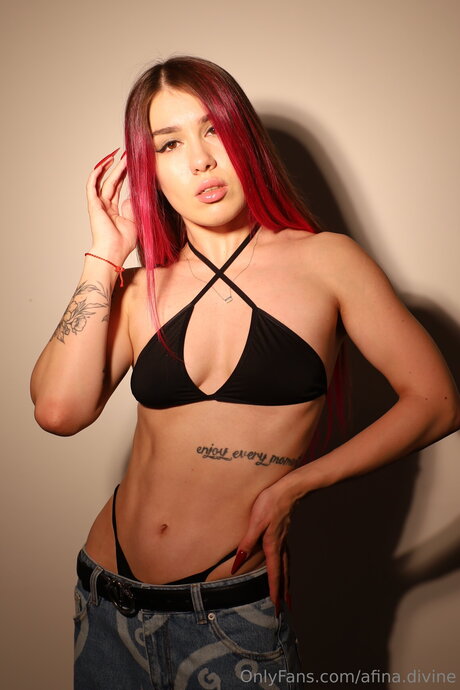 Nahá fotka uniklých OnlyFans od Afina Divine