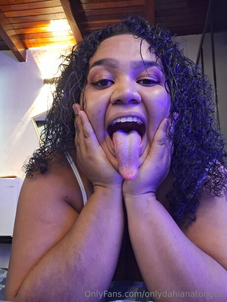 Photo nue de fuite OnlyFans de Onlydahianatongue