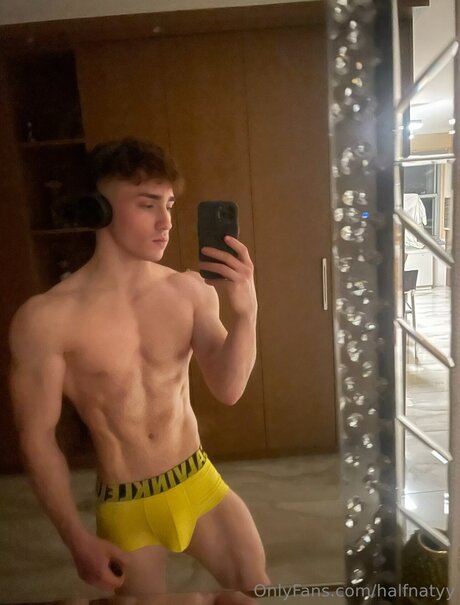 Nagie wyciekłe zdjęcie OnlyFans od Halfnatyy