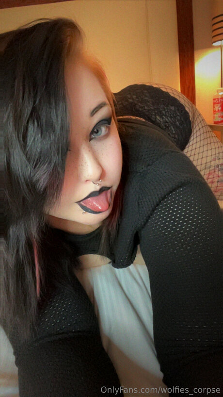 Naken lekkede OnlyFans-bilde av Wolfies Corpse