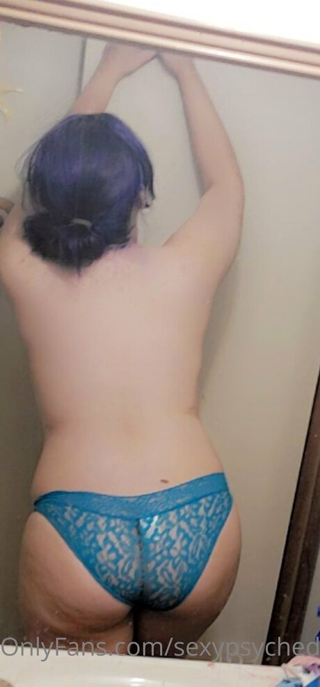 Naken lekkede OnlyFans-bilde av Sexypsychedelicpeach