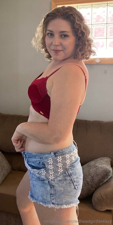 Foto nua vazada do OnlyFans de Redheadgirlfantasy