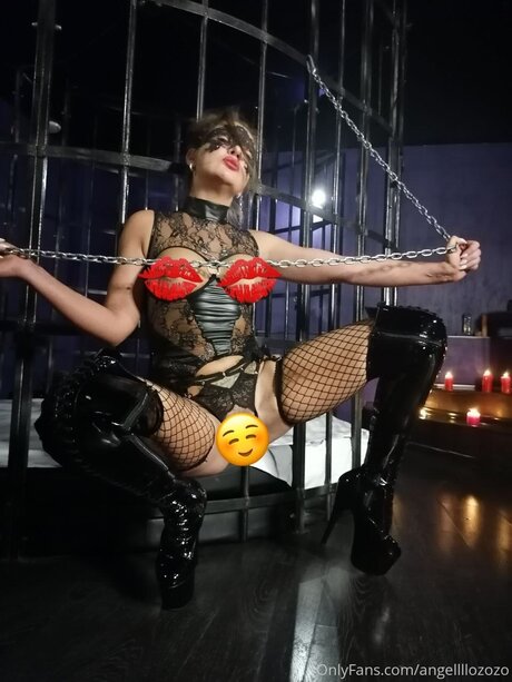 Foto nua vazada do OnlyFans de Angellllozozo