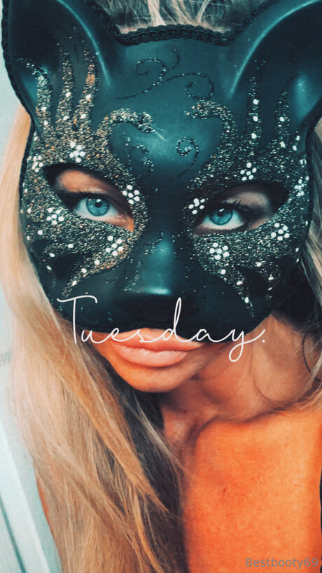 Naakte gelekte OnlyFans-foto van Bestbooty69
