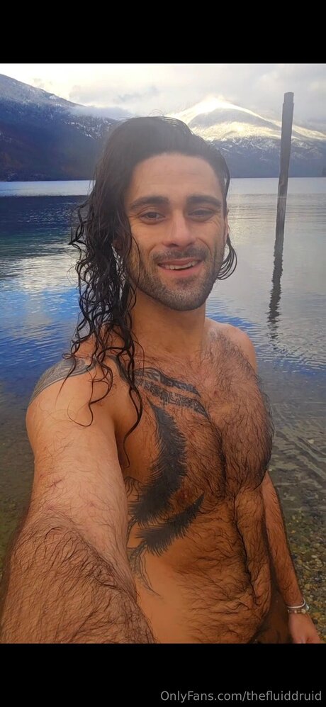 Photo nue de fuite OnlyFans de Thefluiddruid