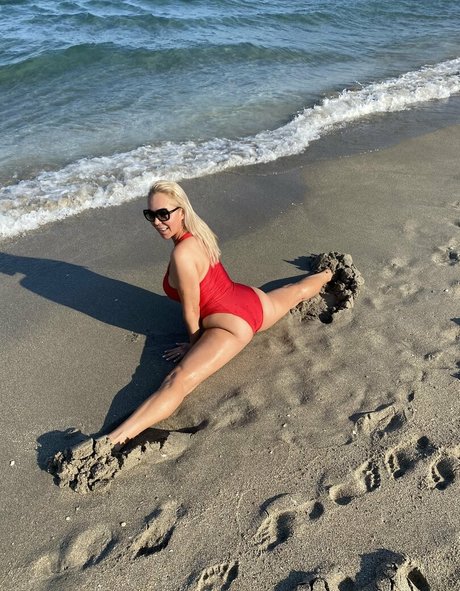 Mary Carey