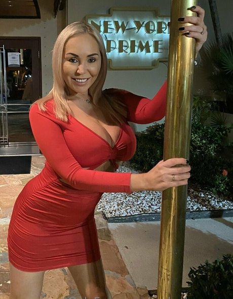 Mary Carey