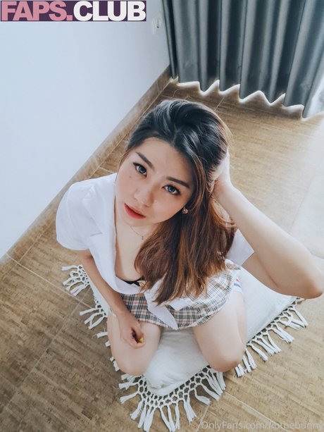 Nahá fotka uniklých OnlyFans od Flo The Bunny