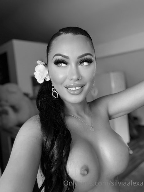 Silviaalexa OnlyFans泄露裸照