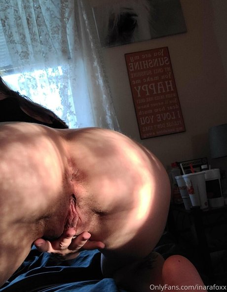 Nacktes geleaktes OnlyFans-Foto von Inarafoxx