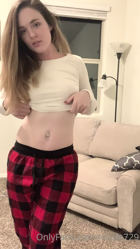 Photo nue de fuite OnlyFans de Nicole729