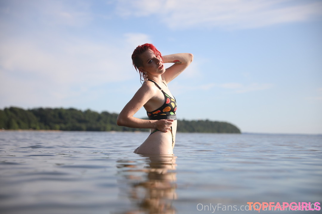 Alaston vuotanut OnlyFans-kuva Annamae306 #23