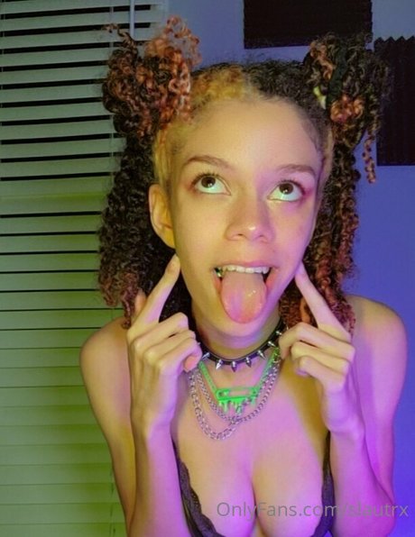 Nahá fotka uniklých OnlyFans od Slautrx