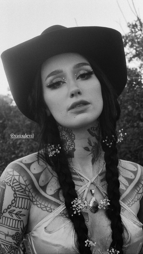 Emma Vauxdevil