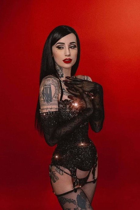 Emma Vauxdevil  nude leaked OnlyFans photo