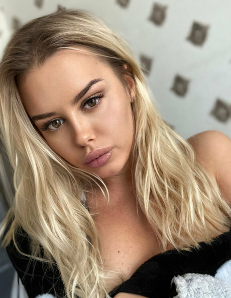 Nahá fotka uniklých OnlyFans od Kattrina