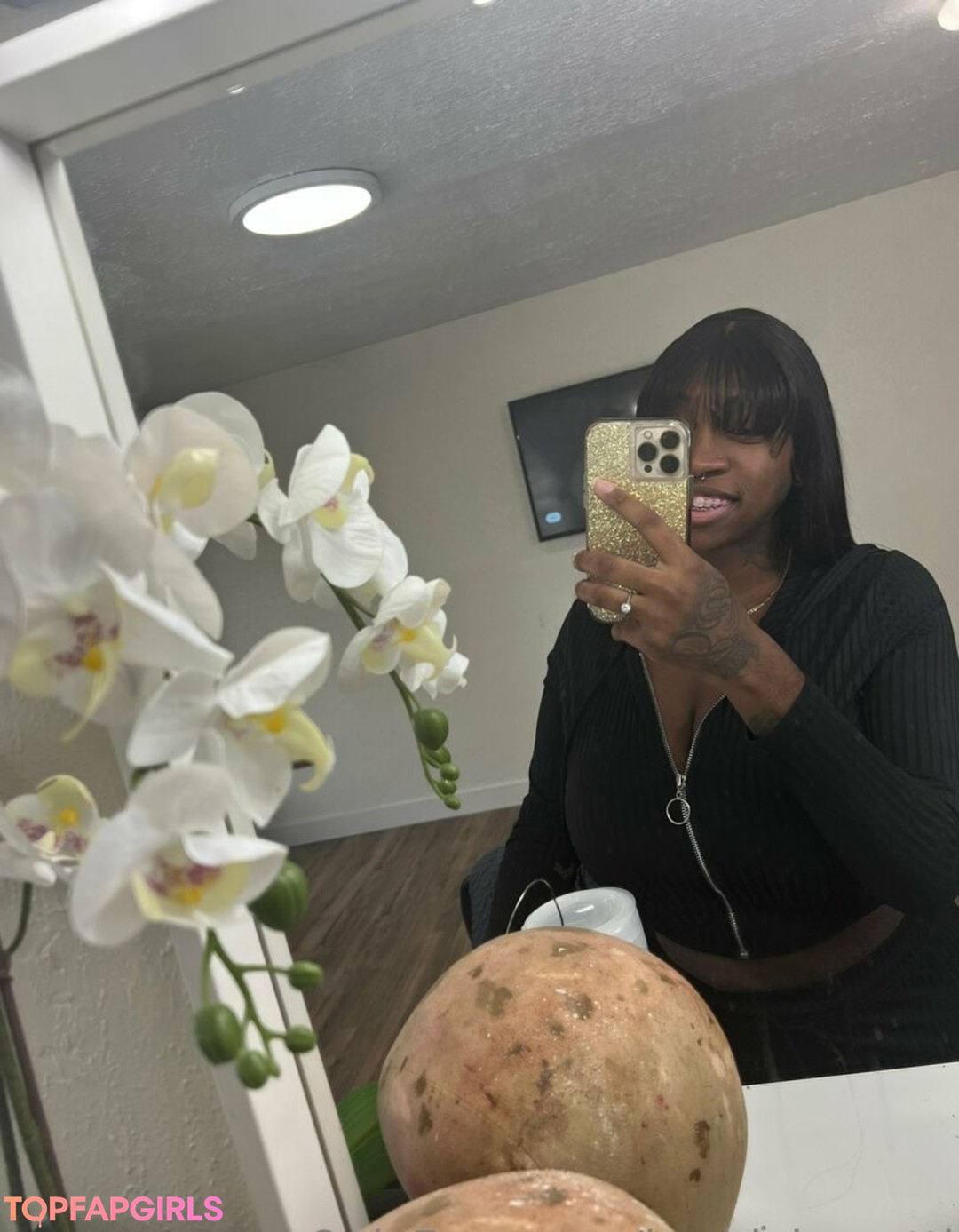 Naken lekkede OnlyFans-bilde av Barbie Bugatti #1745