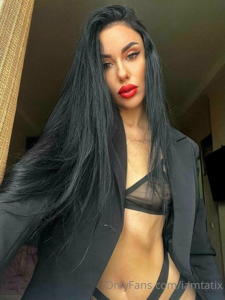 Naken lekkede OnlyFans-bilde av Tati