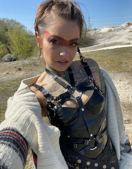 Nikky French