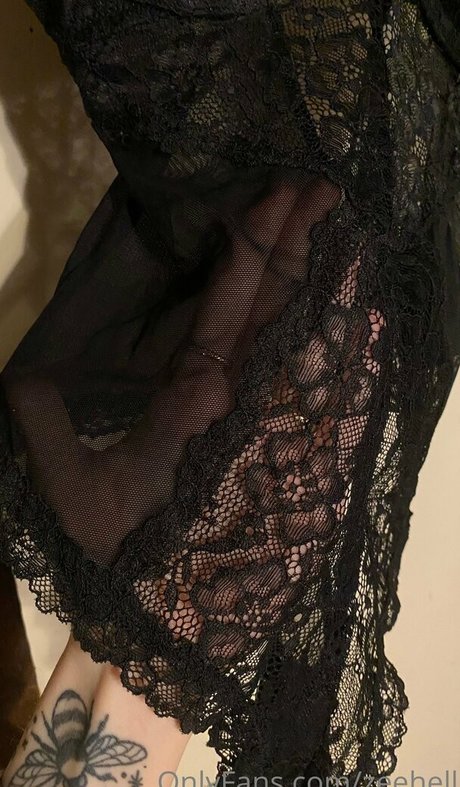Foto desnuda filtrada de OnlyFans de Zeehell