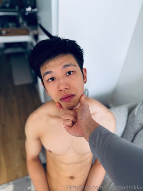 Nahá fotka uniklých OnlyFans od Peterandtekky