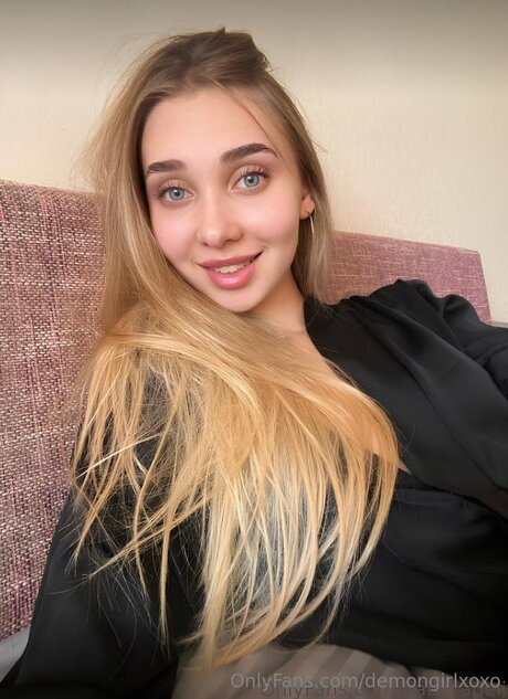 Naken läckt OnlyFans-bild av Demongirlxoxo