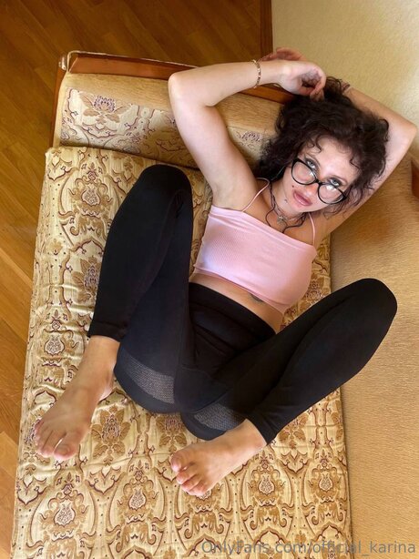Naken läckt OnlyFans-bild av Official Karina