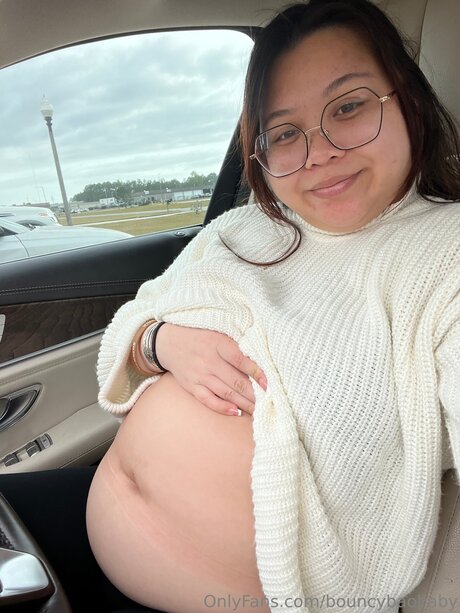 Nahá fotka uniklých OnlyFans od Bouncybaobaby