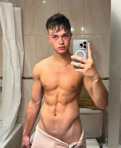 Blondekingfree