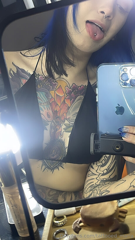 Foto nua vazada do OnlyFans de Tattooed Maria