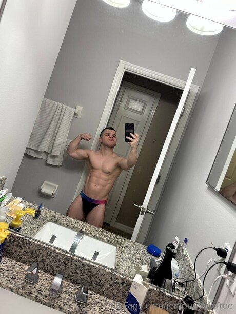 Foto nua vazada do OnlyFans de Jcmounduixfree