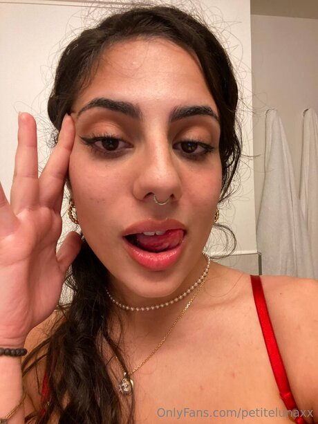 Petitelunaxx  nude leaked OnlyFans photo