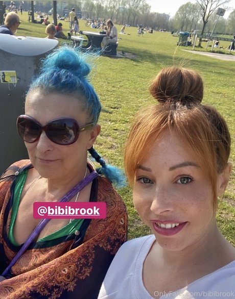 Sandra Maria Brook