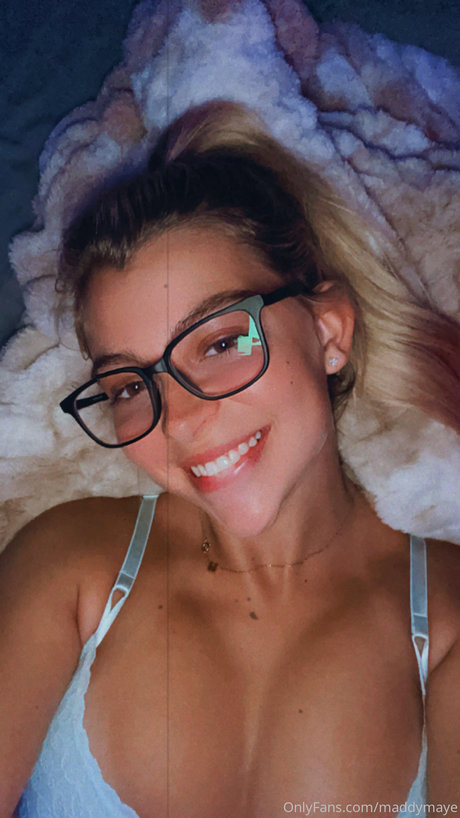 Foto di nudo di fuga di OnlyFans di Maddy Maye