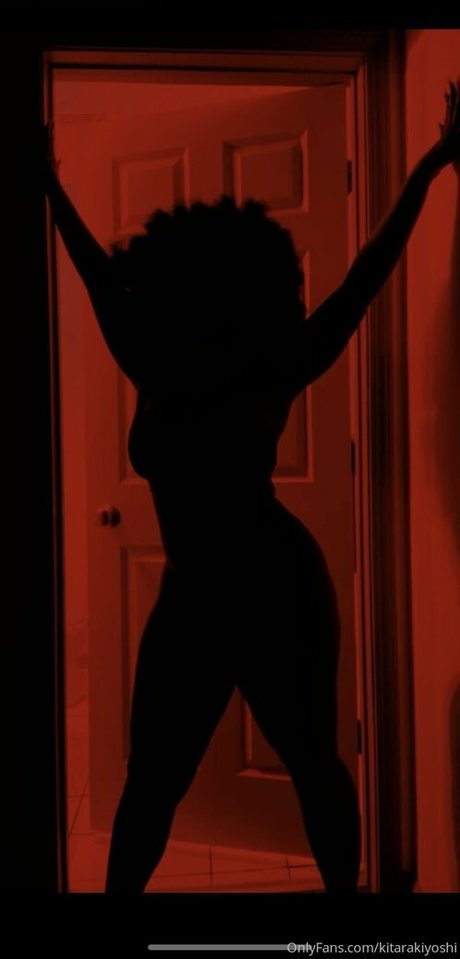 Nahá fotka uniklých OnlyFans od Kitara Kiyoshi