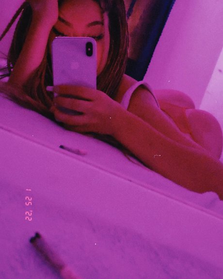 Nahá fotka uniklých OnlyFans od Lourdesazu