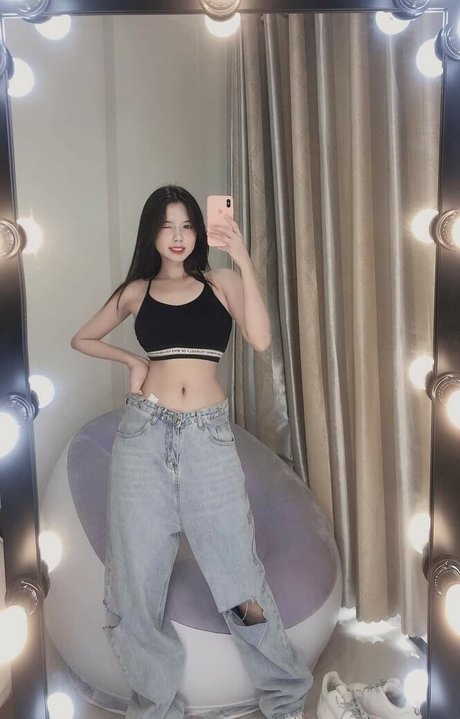 Yiyi