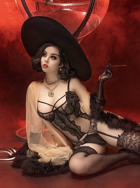 Helly Valentine