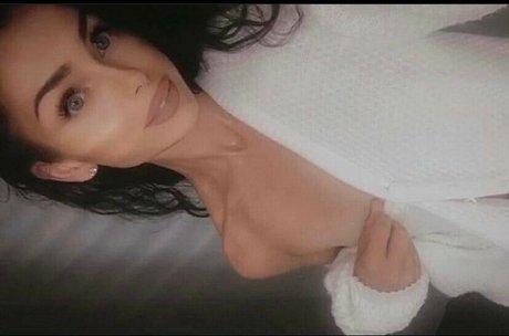 Nahá fotka uniklých OnlyFans od Rachellaurengray