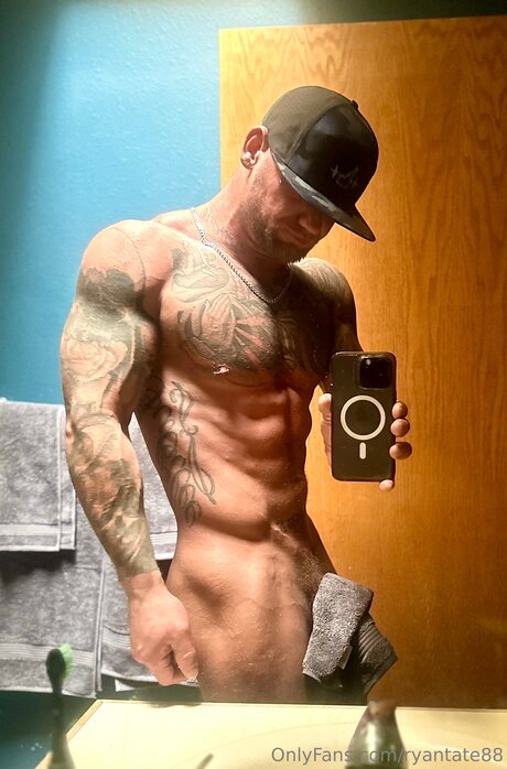 Foto nua vazada do OnlyFans de Ryantate88